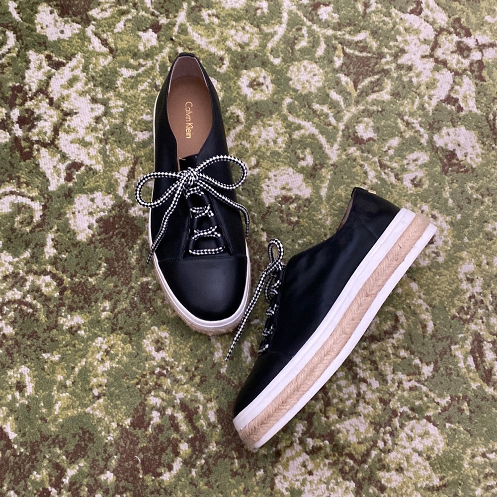 Calvin Klein Jupa Leather Low Top Sneakers in Black